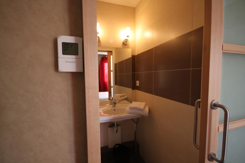Hotel D'Arcins Latresne Pokoj fotografie